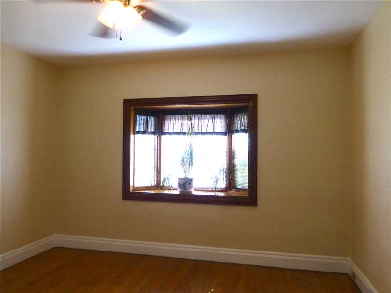 Single Family House for Rent in Swissvale / close to Swisshelm Park